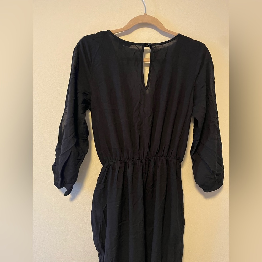 🦋Lulus Jumpsuit - Picture 3 of 10
